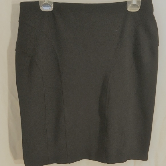 EUC Black Skirt sz L made by XINLONG GARMENT CO. - Picture 8 of 10